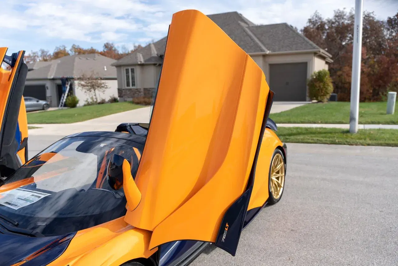 2022 McLaren 765LT Spider