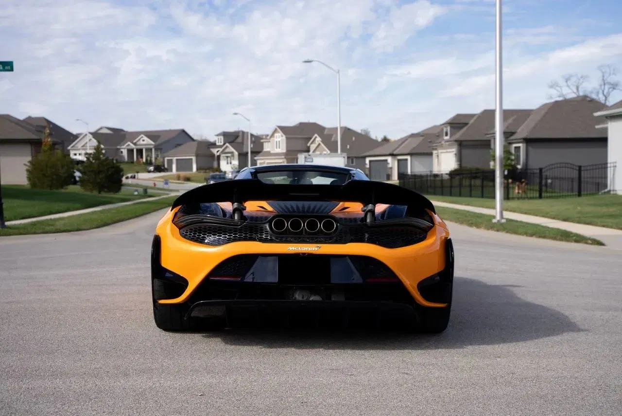 2022 McLaren 765LT Spider