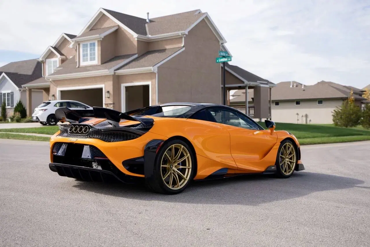 2022 McLaren 765LT Spider