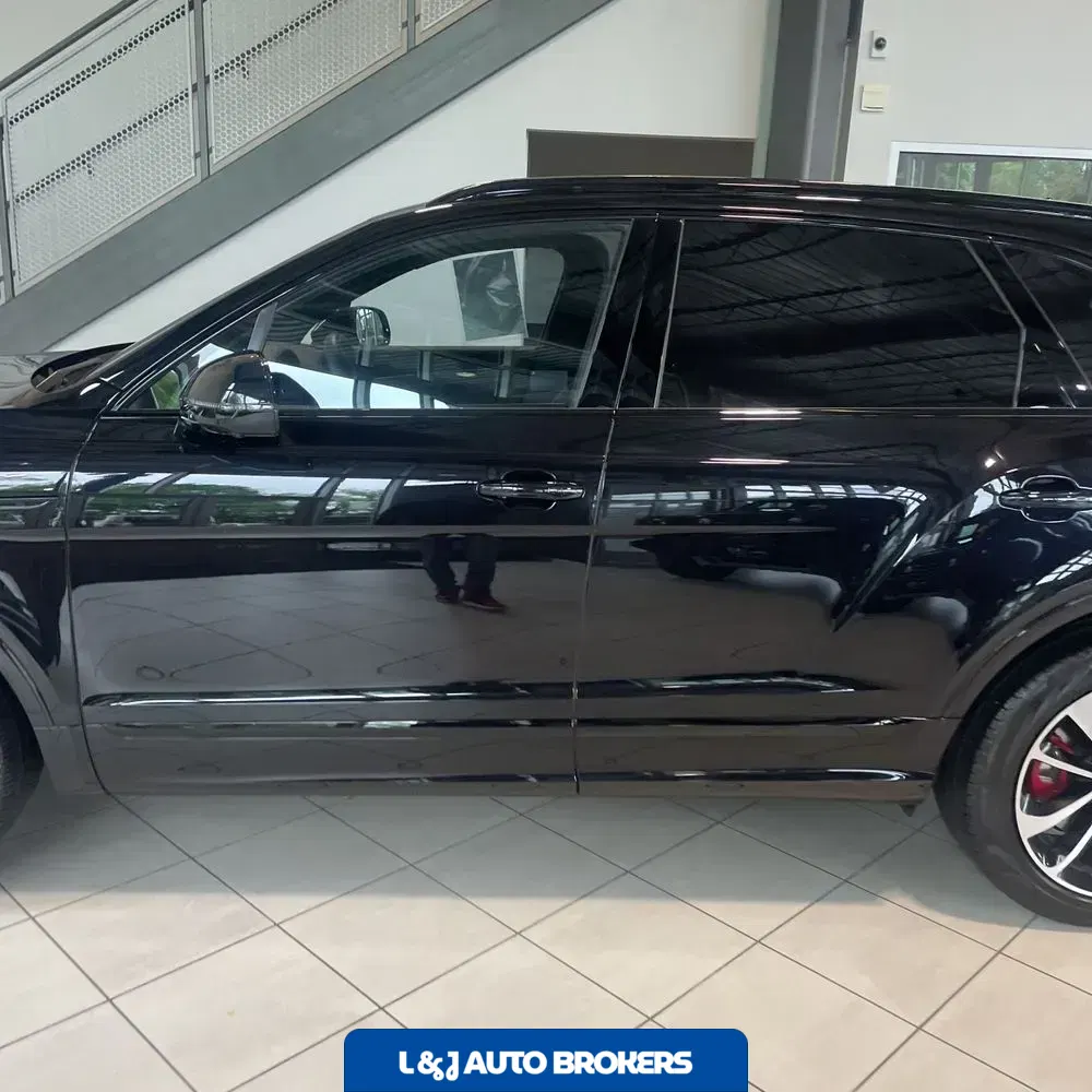 2024 Bentley Bentayga Base