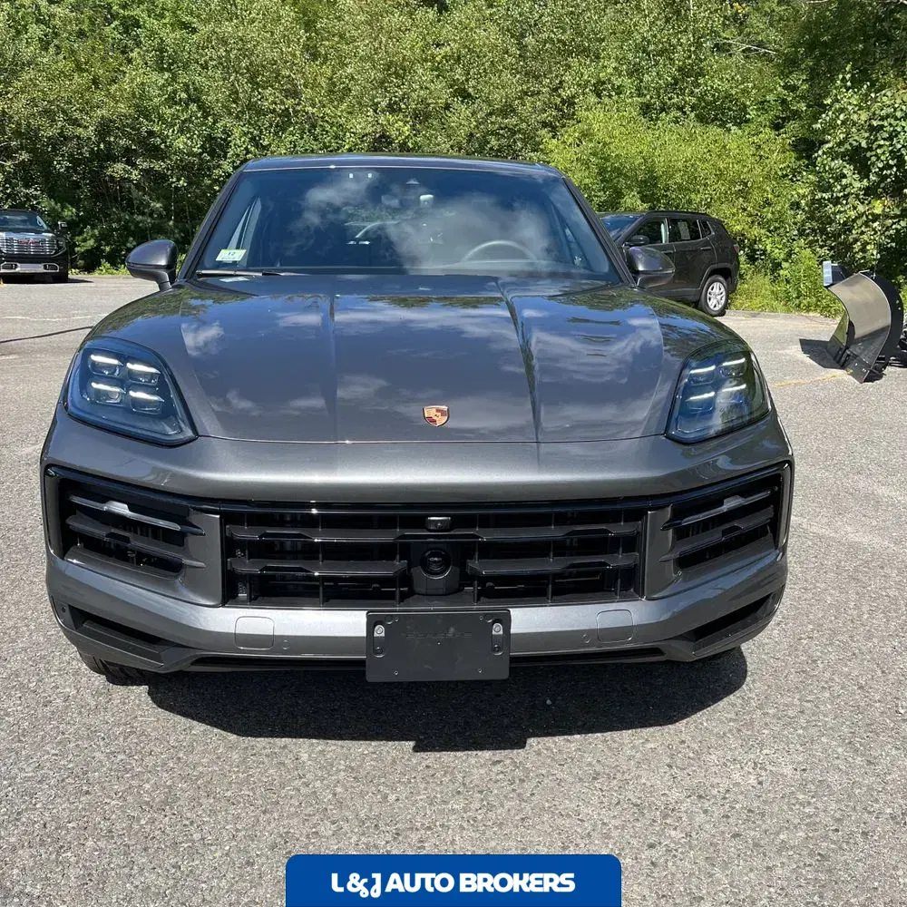 2025 Porsche Cayenne S 4D SUV