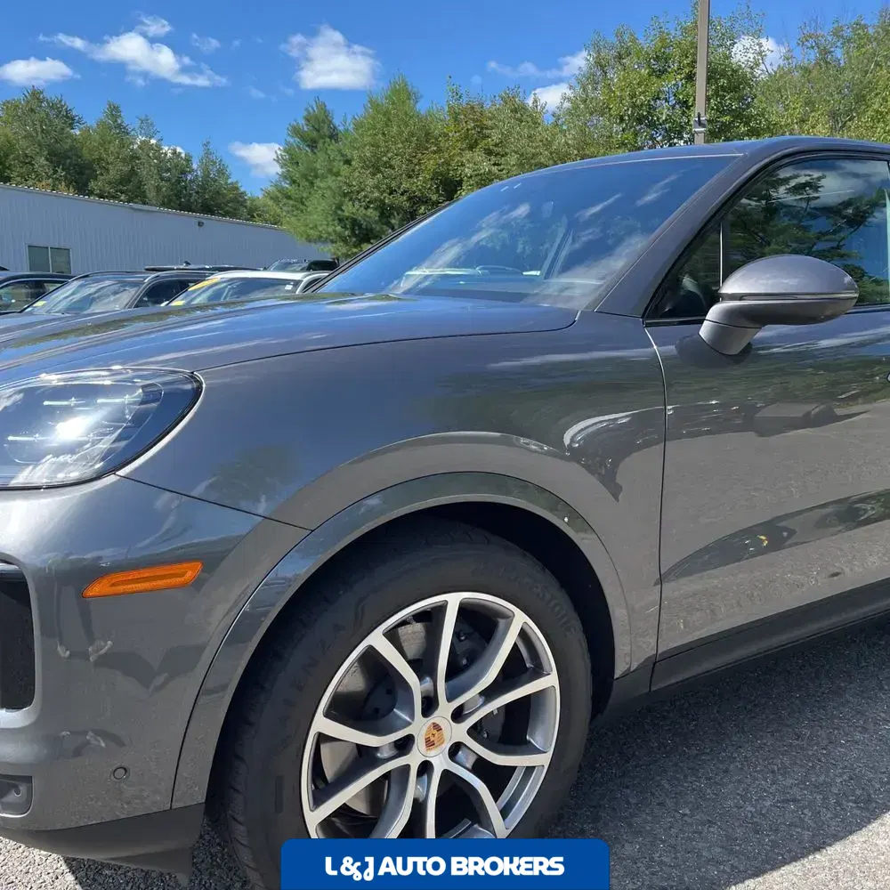 2025 Porsche Cayenne S 4D SUV