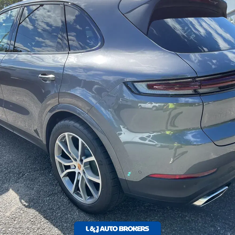 2025 Porsche Cayenne S 4D SUV