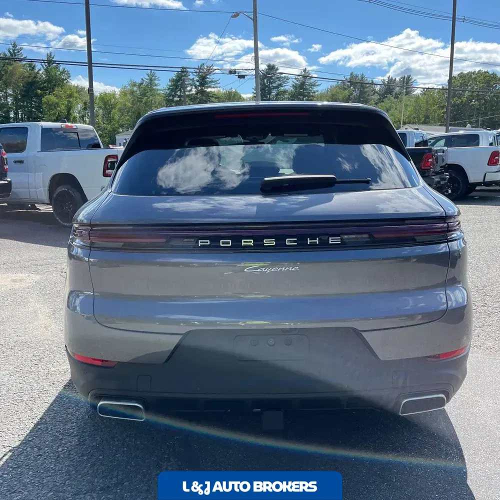 2025 Porsche Cayenne S 4D SUV