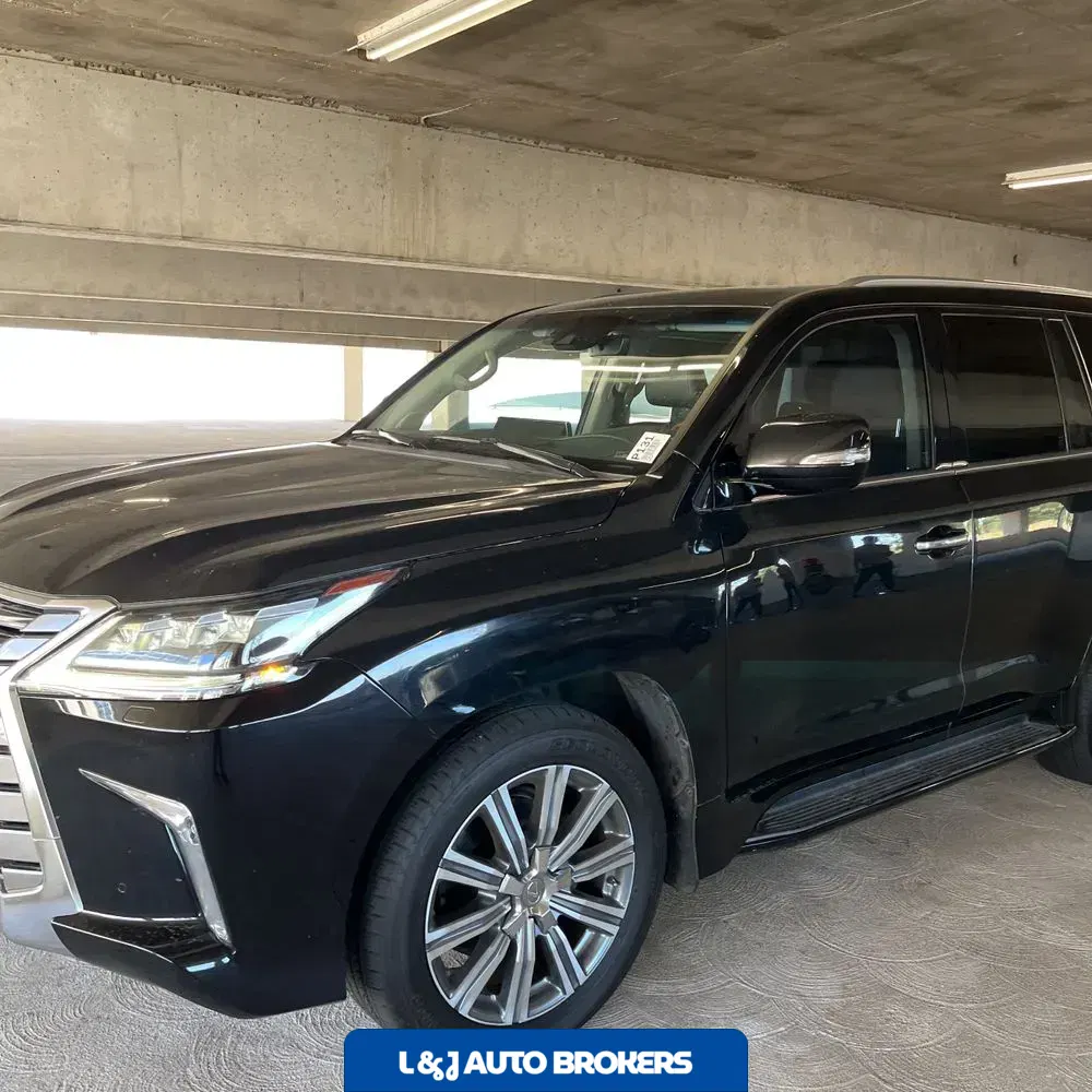 2017 Lexus LX 570 Base