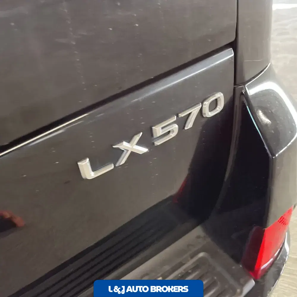 2017 Lexus LX 570 Base