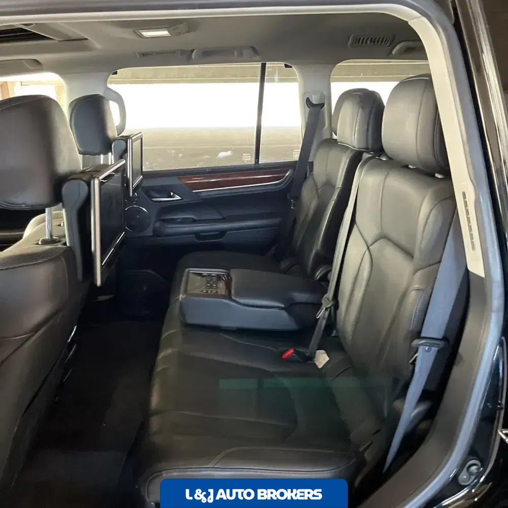 2017 Lexus LX 570 Base