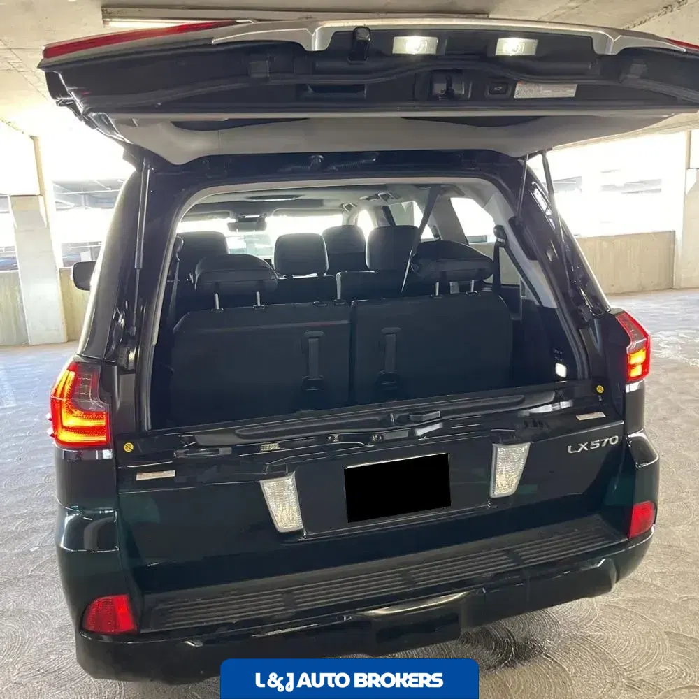 2017 Lexus LX 570 Base