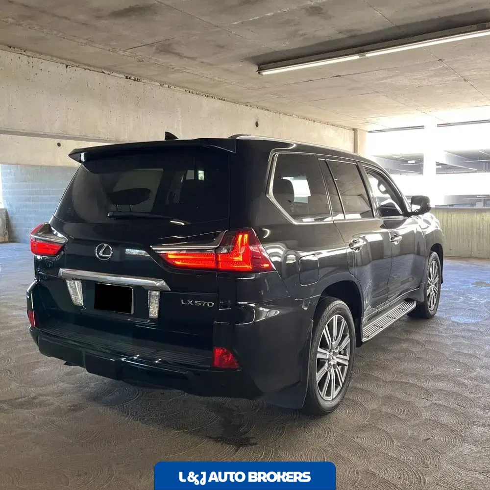 2017 Lexus LX 570 Base