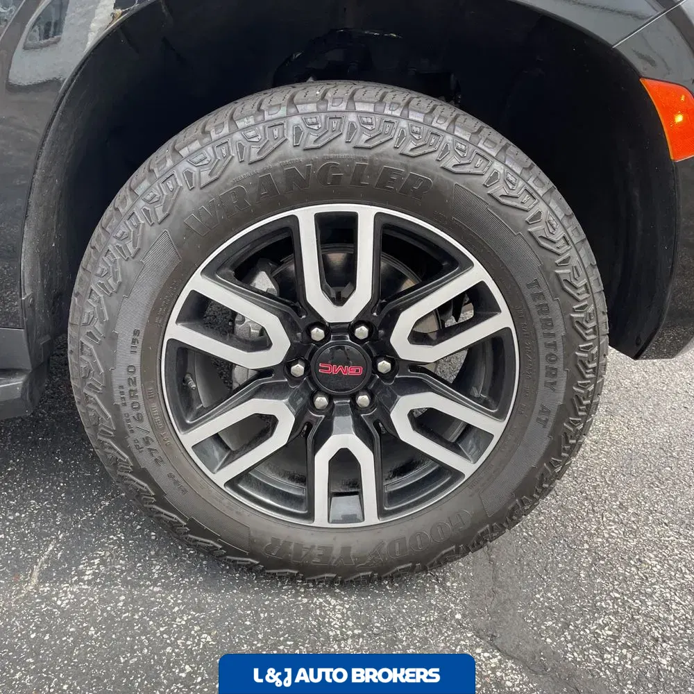 2024 GMC Yukon AT4