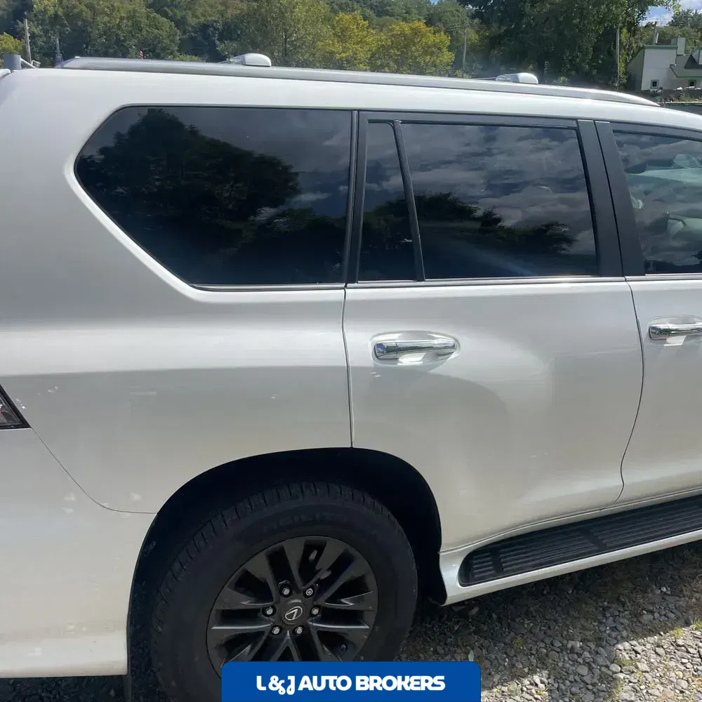 2023 Lexus GX 460 Base
