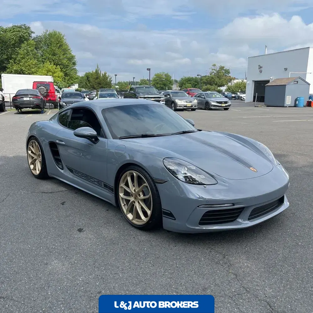 2024 Porsche 718 Cayman Base