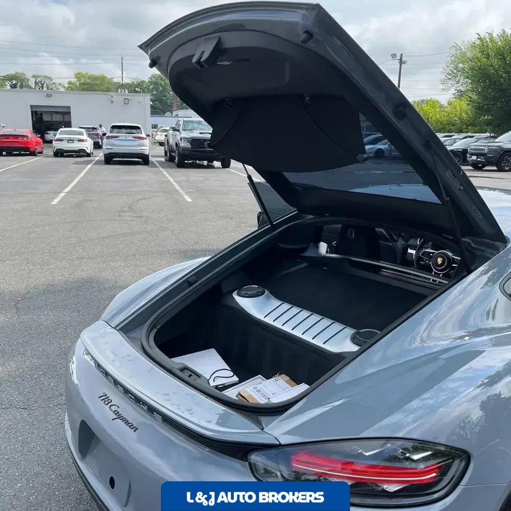 2024 Porsche 718 Cayman Base