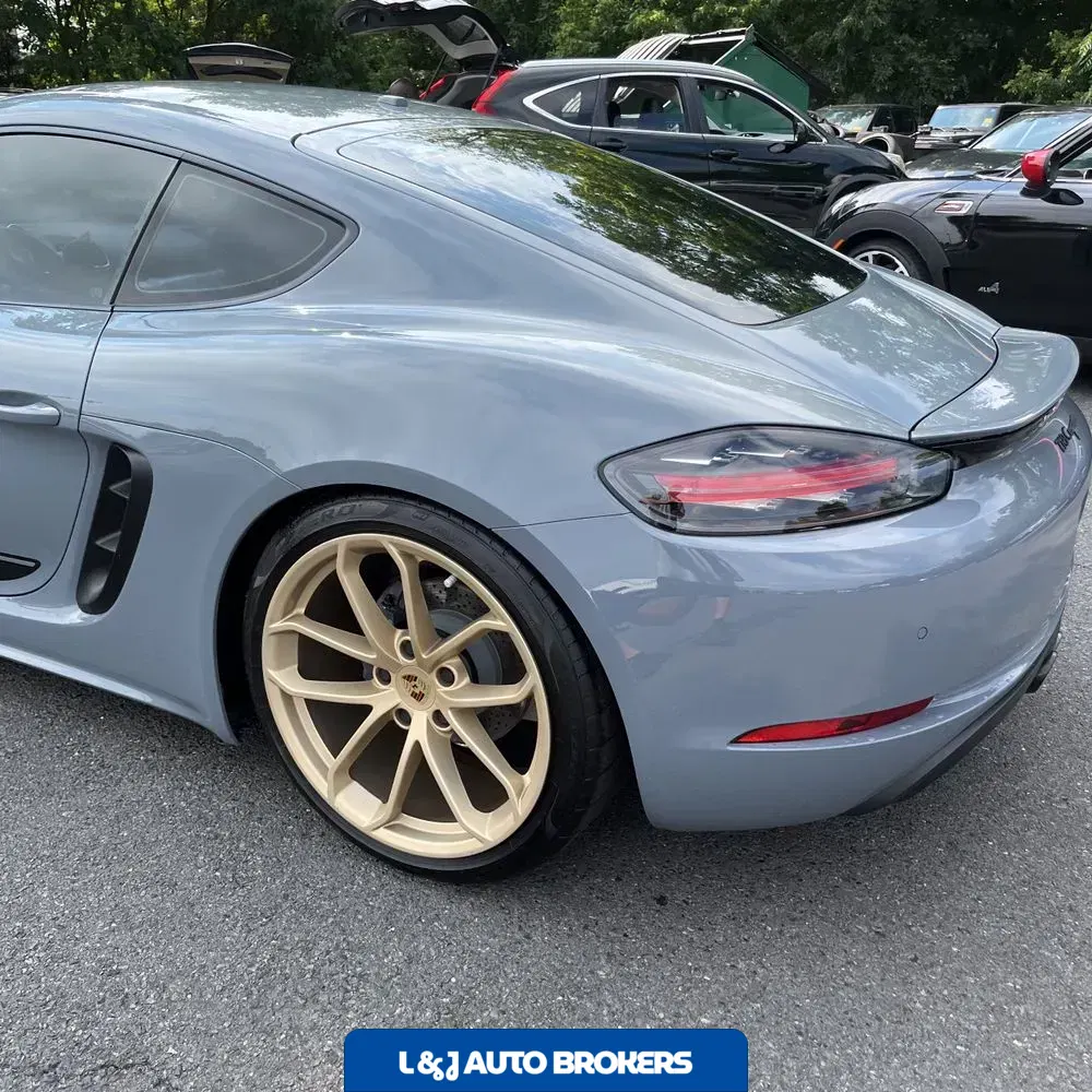 2024 Porsche 718 Cayman Base