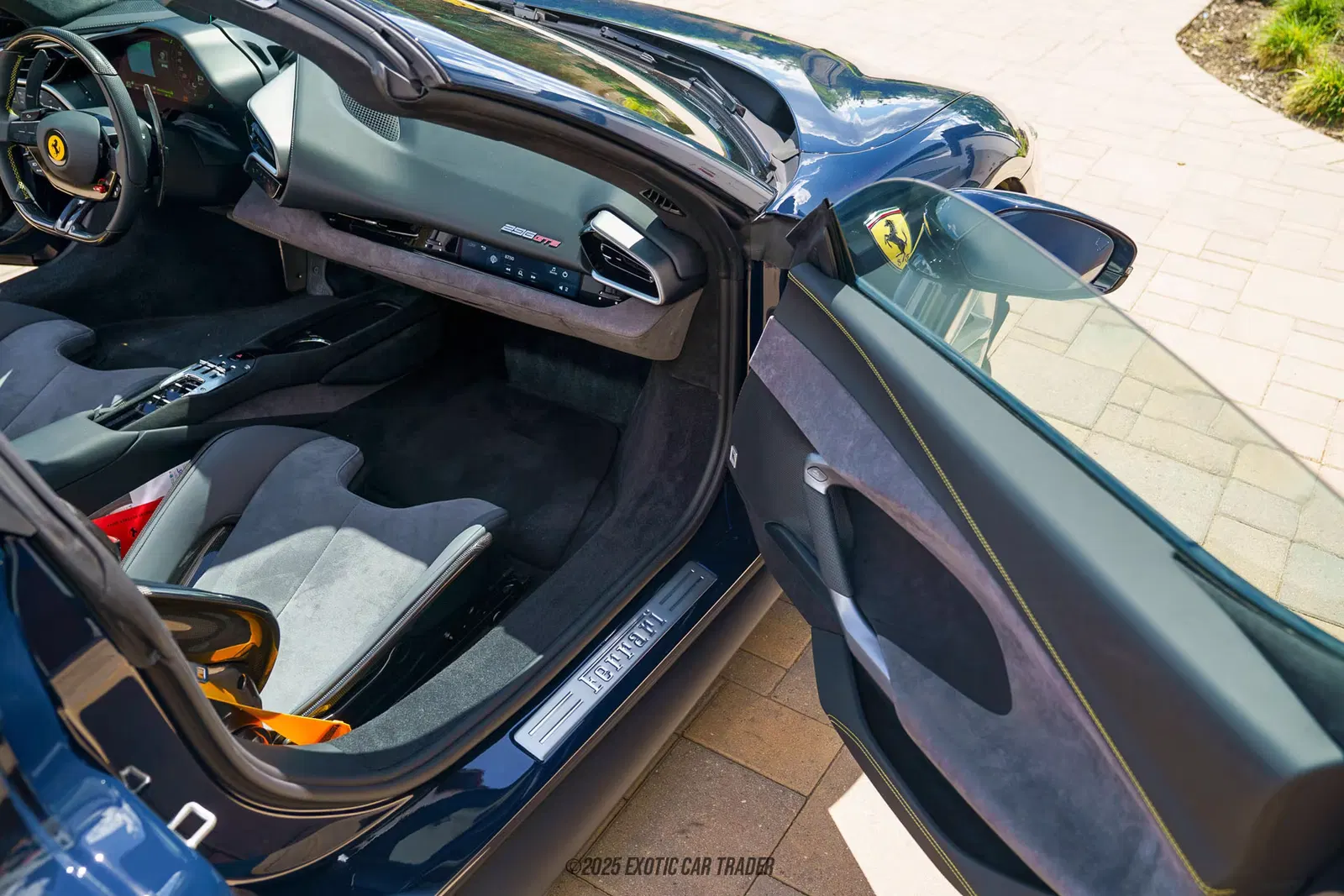 2025 Ferrari 296 GTS