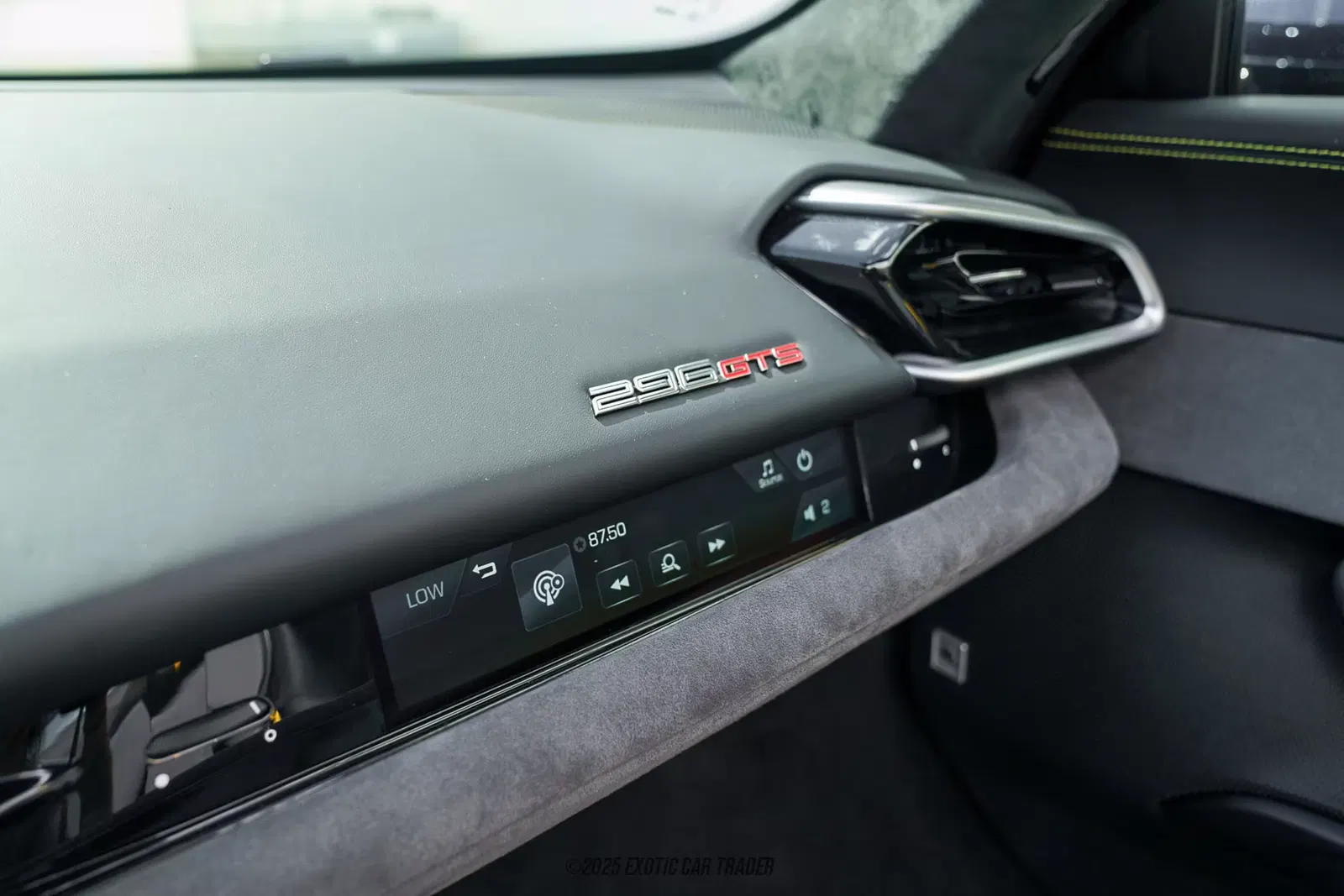 2025 Ferrari 296 GTS