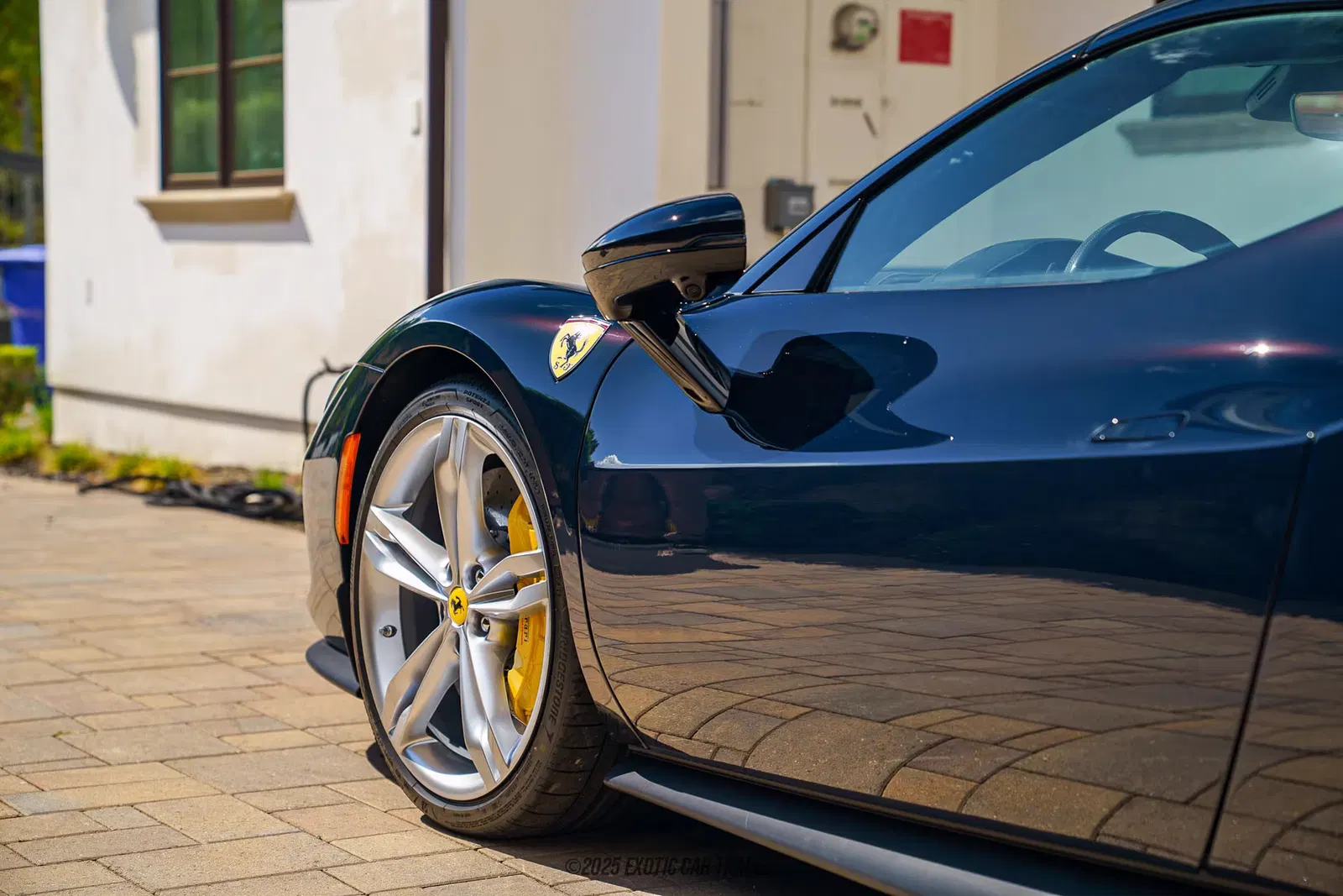 2025 Ferrari 296 GTS