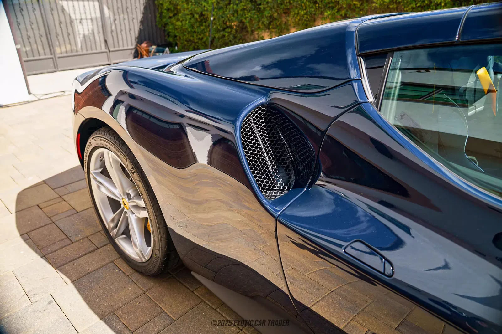 2025 Ferrari 296 GTS