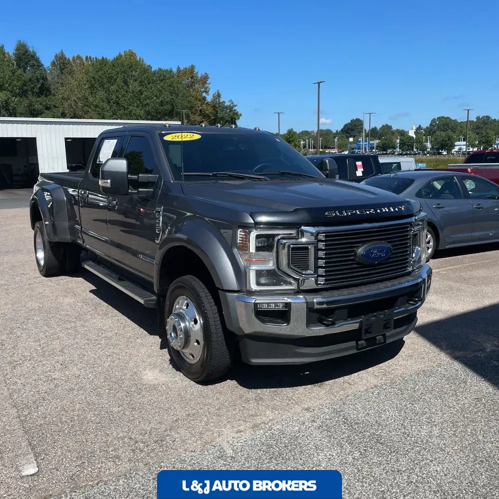 2022 Ford F-450 Super Duty Lariat