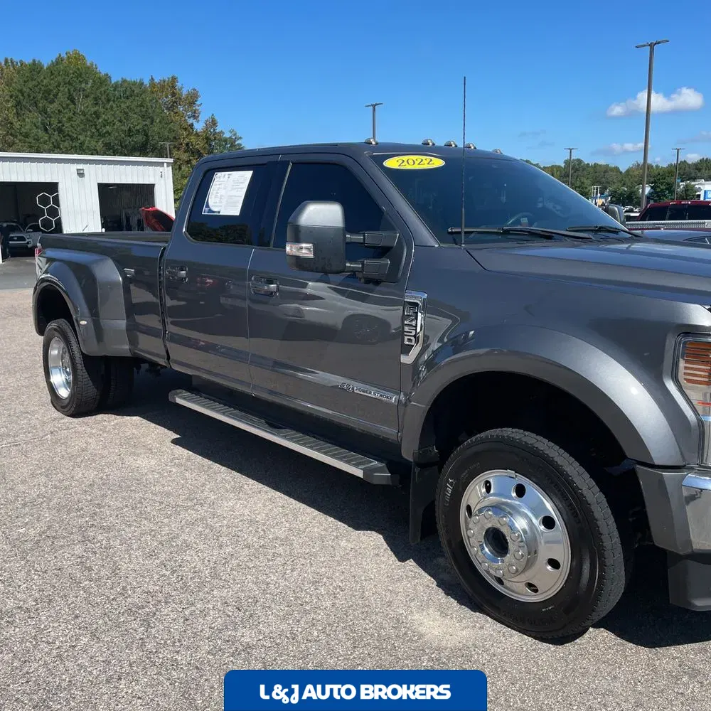 2022 Ford F-450 Super Duty Lariat