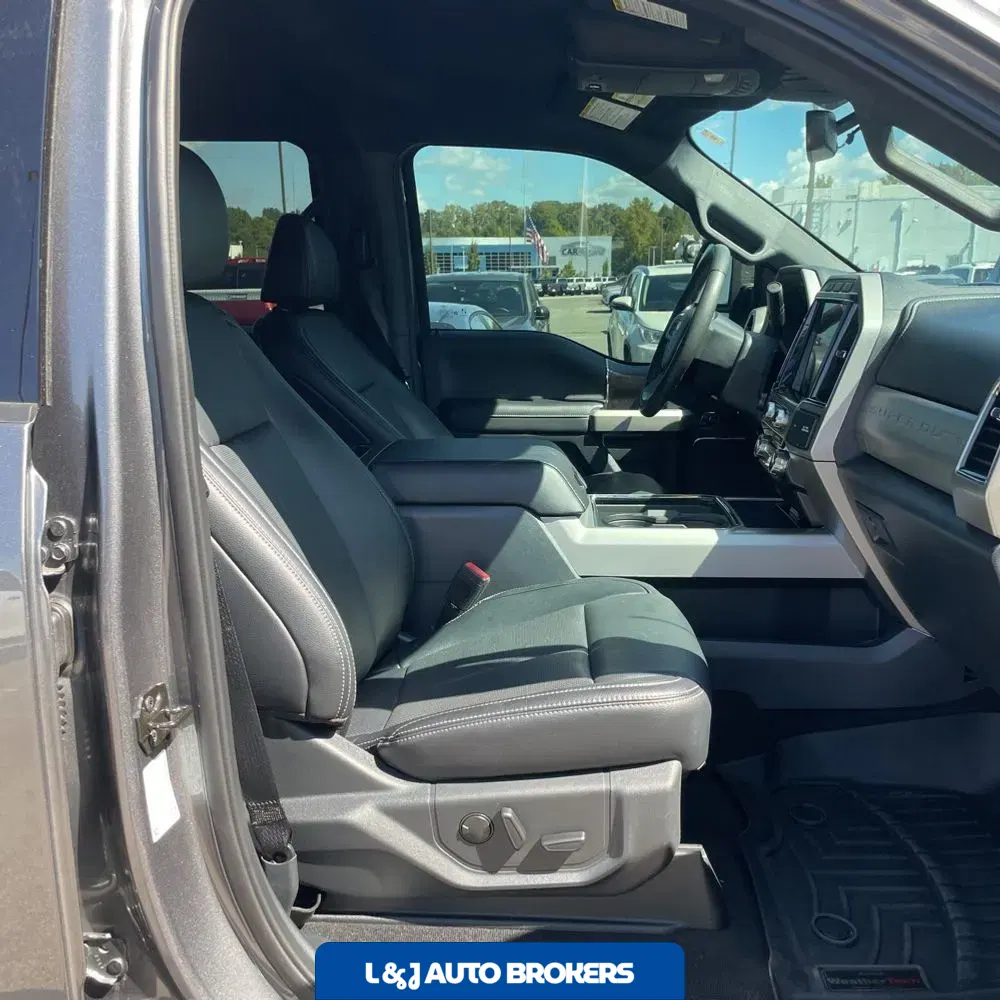 2022 Ford F-450 Super Duty Lariat