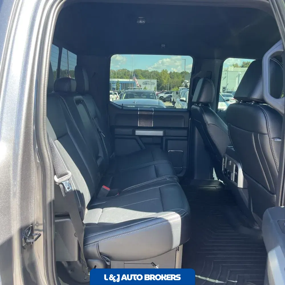2022 Ford F-450 Super Duty Lariat