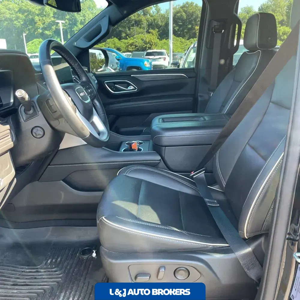 2023 GMC Yukon SLT