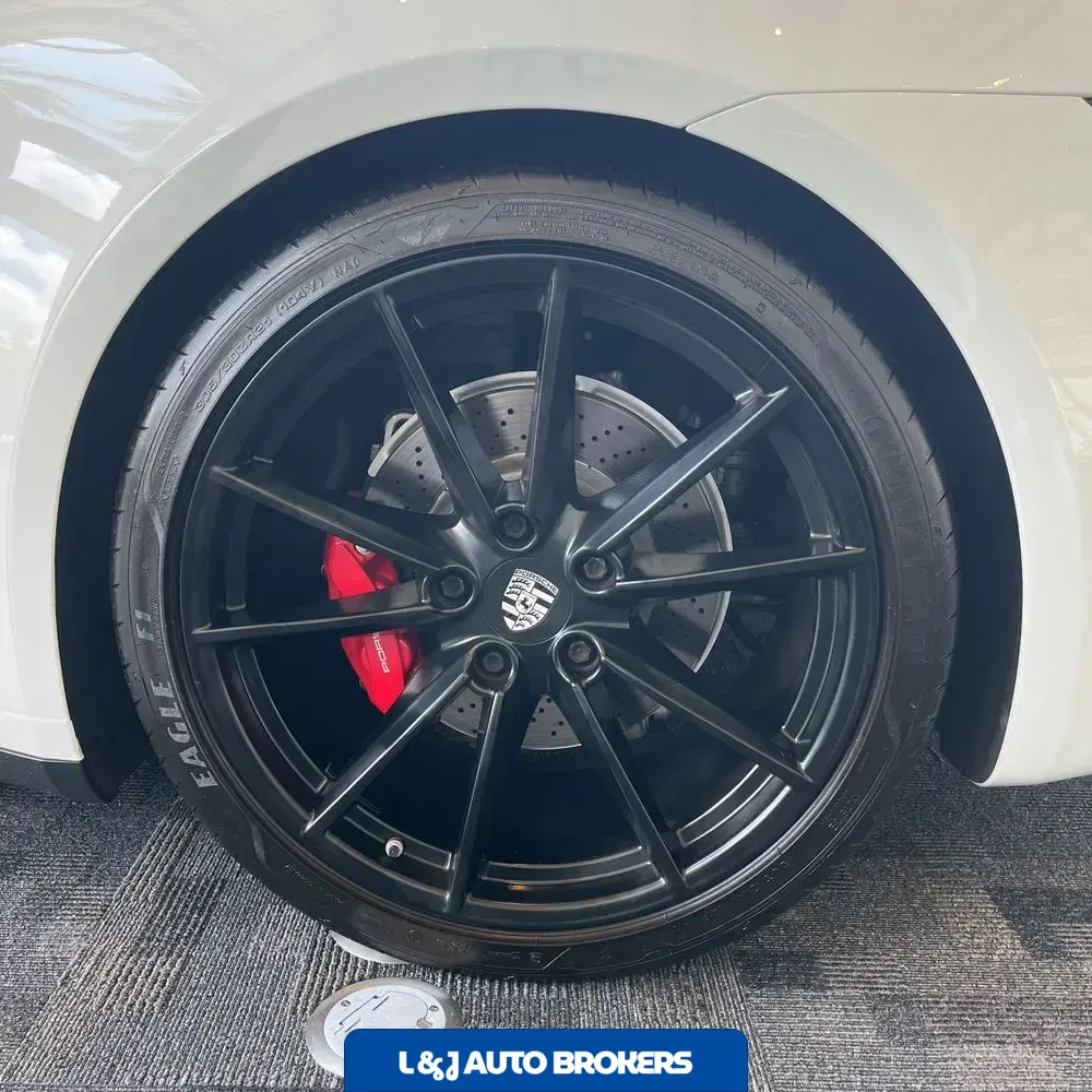 2020 Porsche 911 Carrera 4S