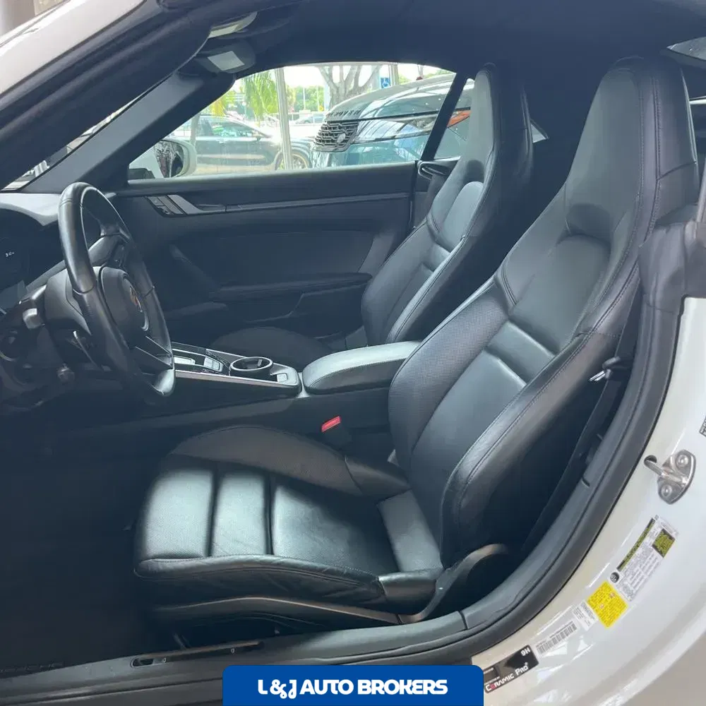 2020 Porsche 911 Carrera 4S