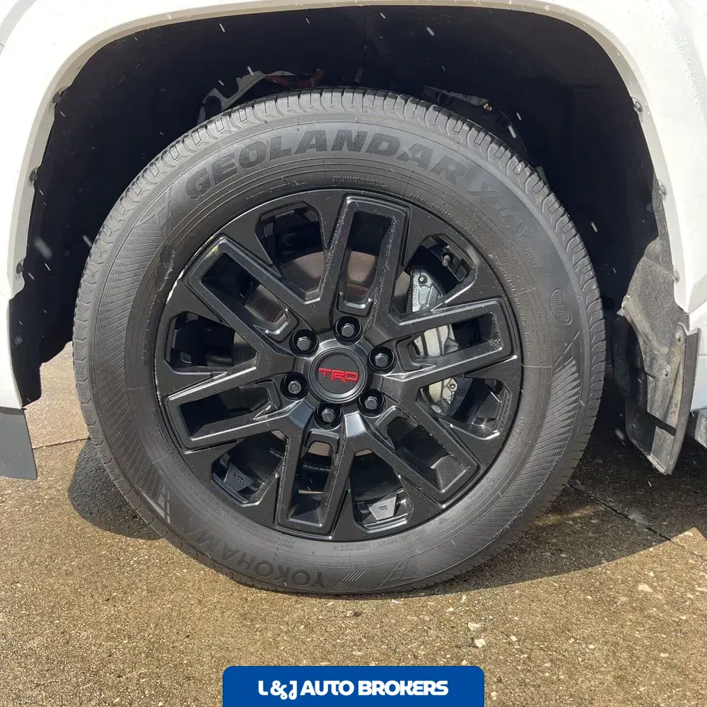 2024 Toyota Sequoia SR5