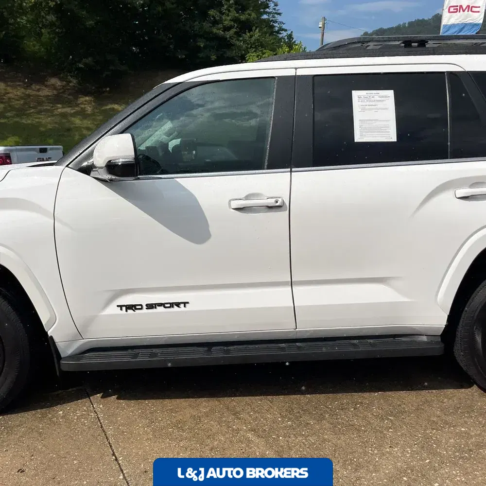 2024 Toyota Sequoia SR5