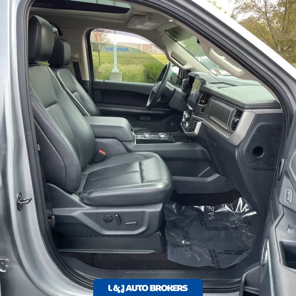 2022 Ford Expedition Max XLT