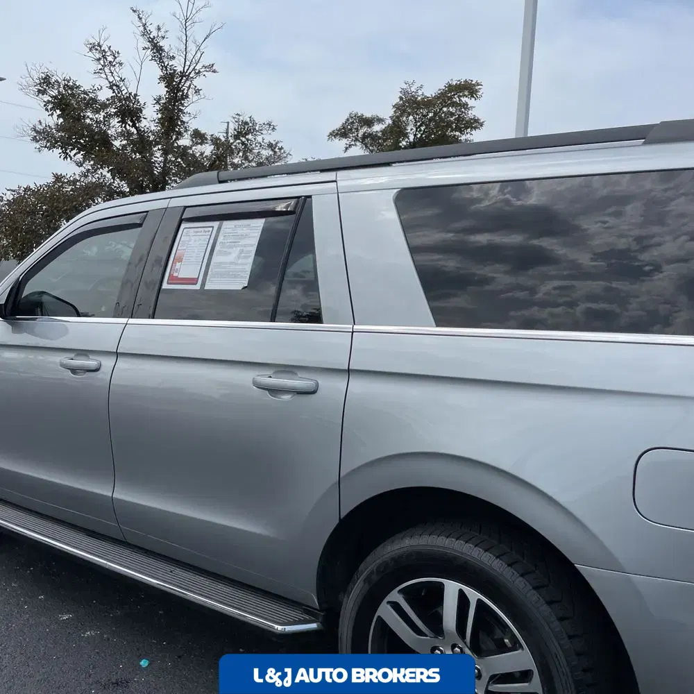 2022 Ford Expedition Max XLT