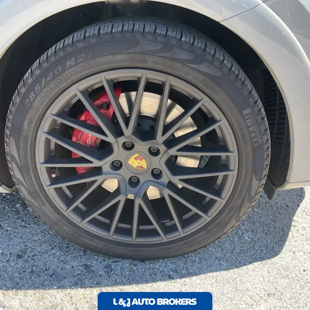 2021 Porsche Cayenne GTS Coupe