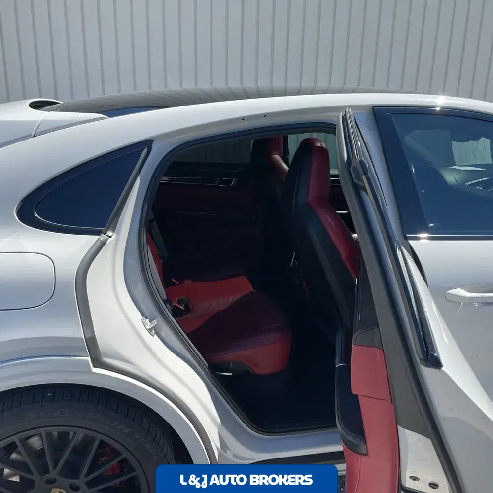 2021 Porsche Cayenne GTS Coupe