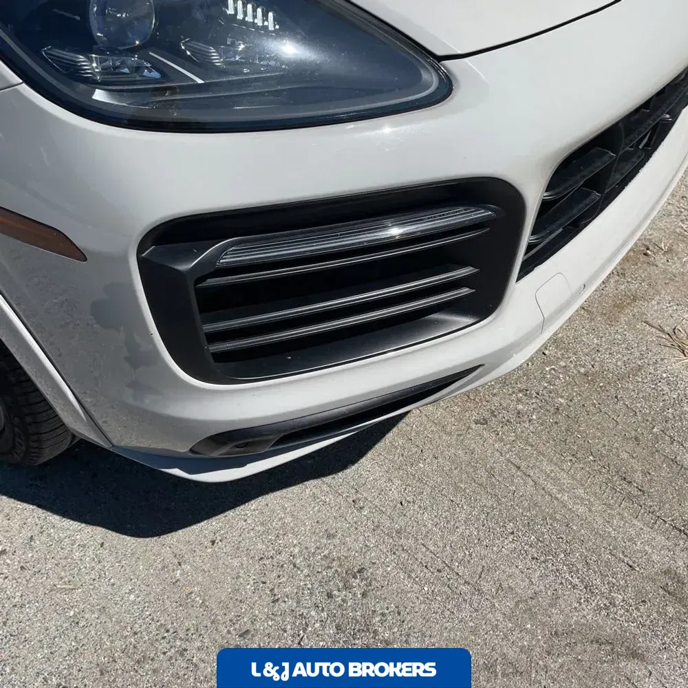 2021 Porsche Cayenne GTS Coupe