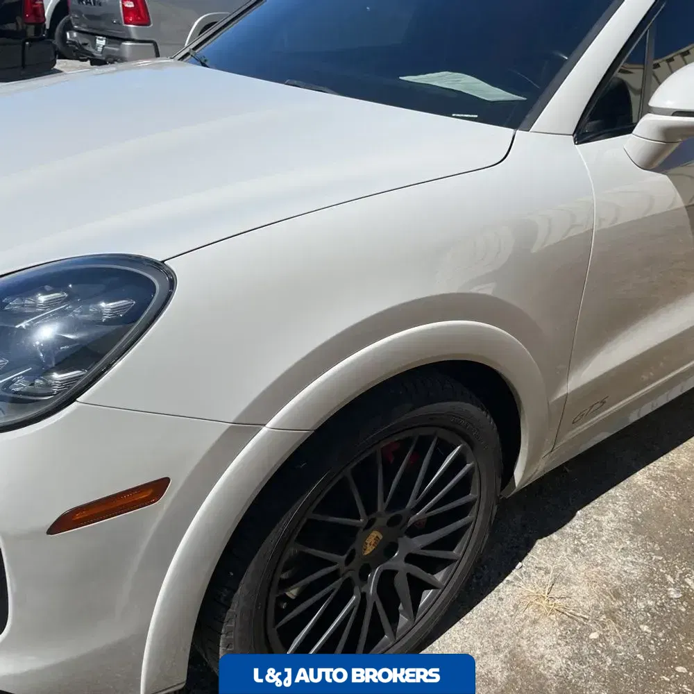 2021 Porsche Cayenne GTS Coupe