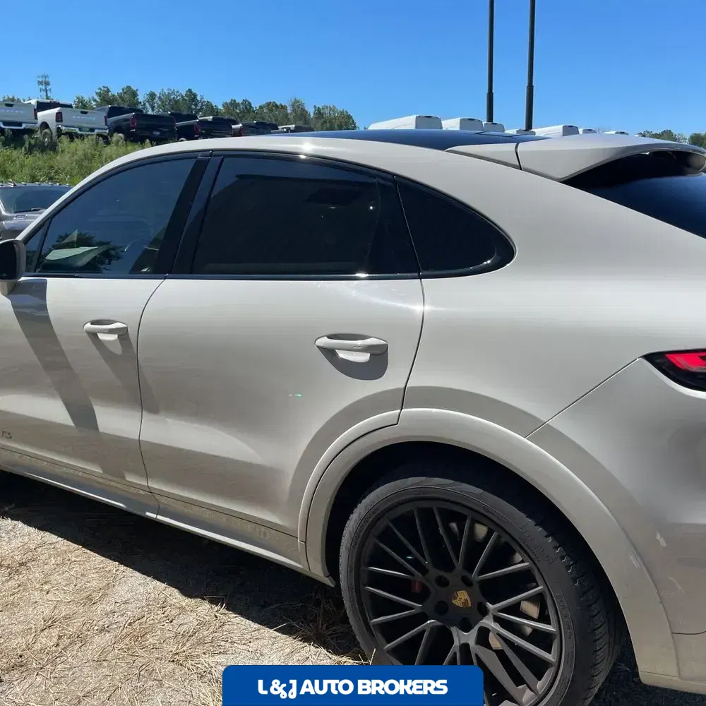 2021 Porsche Cayenne GTS Coupe