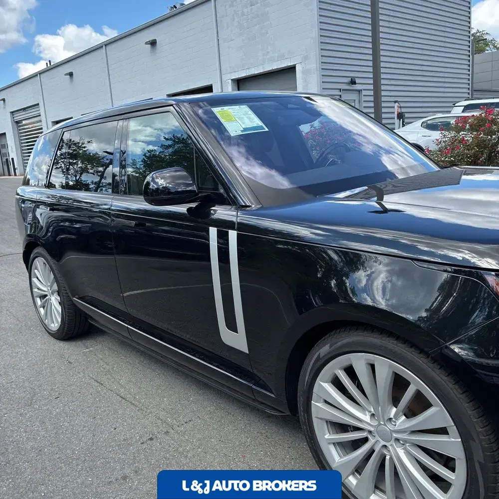 2023 Land Rover Range Rover P530 First Edition LWB