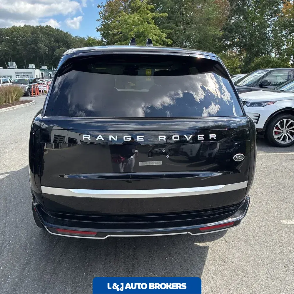 2023 Land Rover Range Rover P530 First Edition LWB