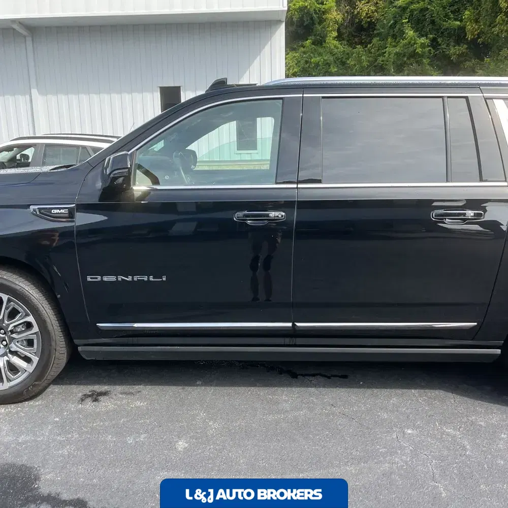 2024 GMC Yukon XL Denali Ultimate
