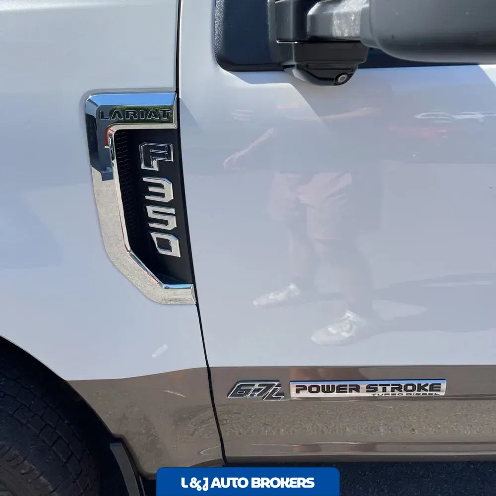 2022 Ford F-350 Super Duty Lariat