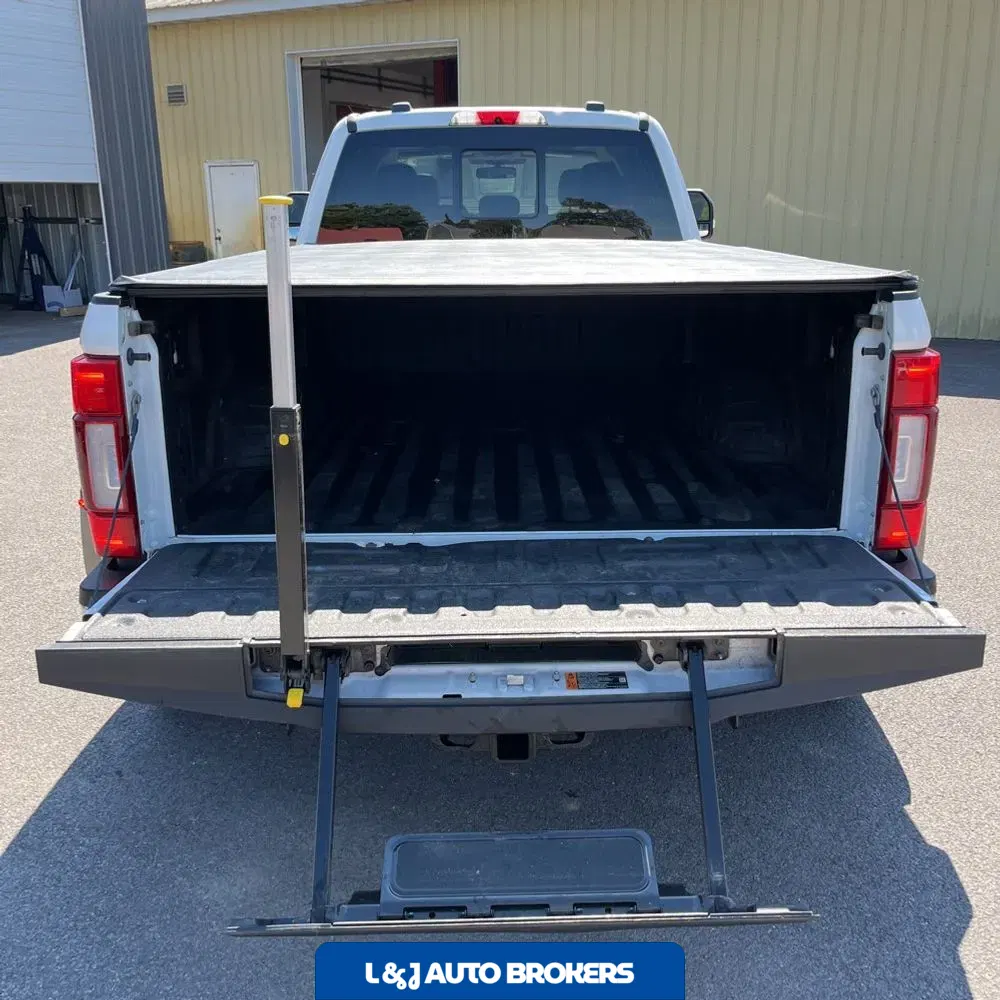 2022 Ford F-350 Super Duty Lariat
