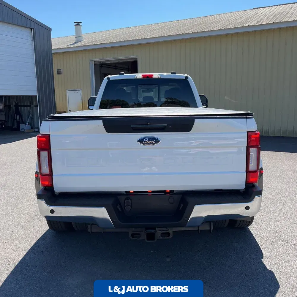 2022 Ford F-350 Super Duty Lariat