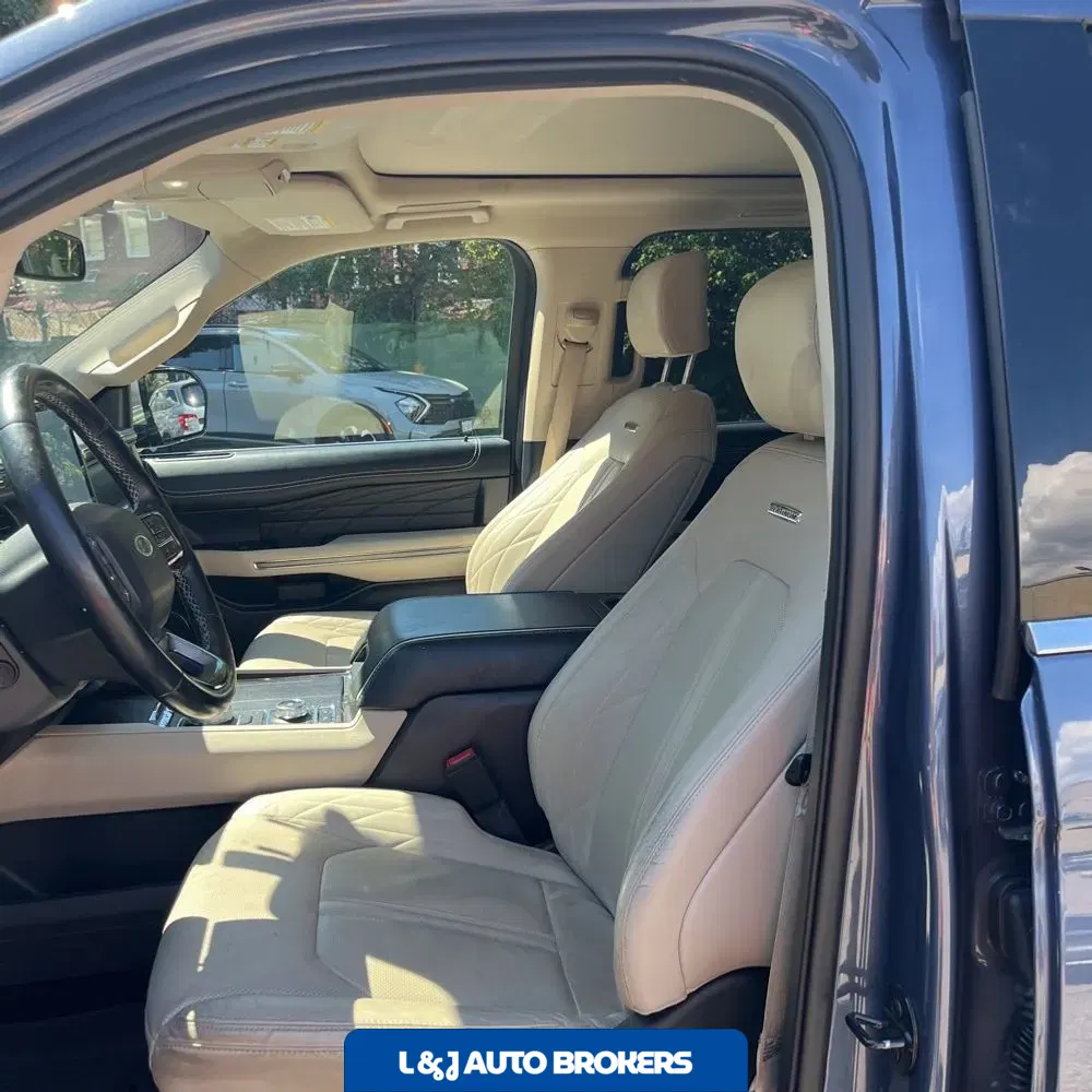 2022 Ford Expedition MAX Platinum