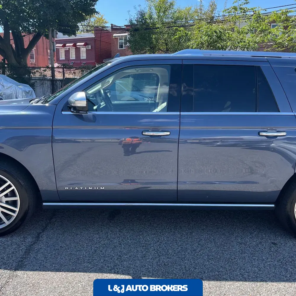 2022 Ford Expedition MAX Platinum