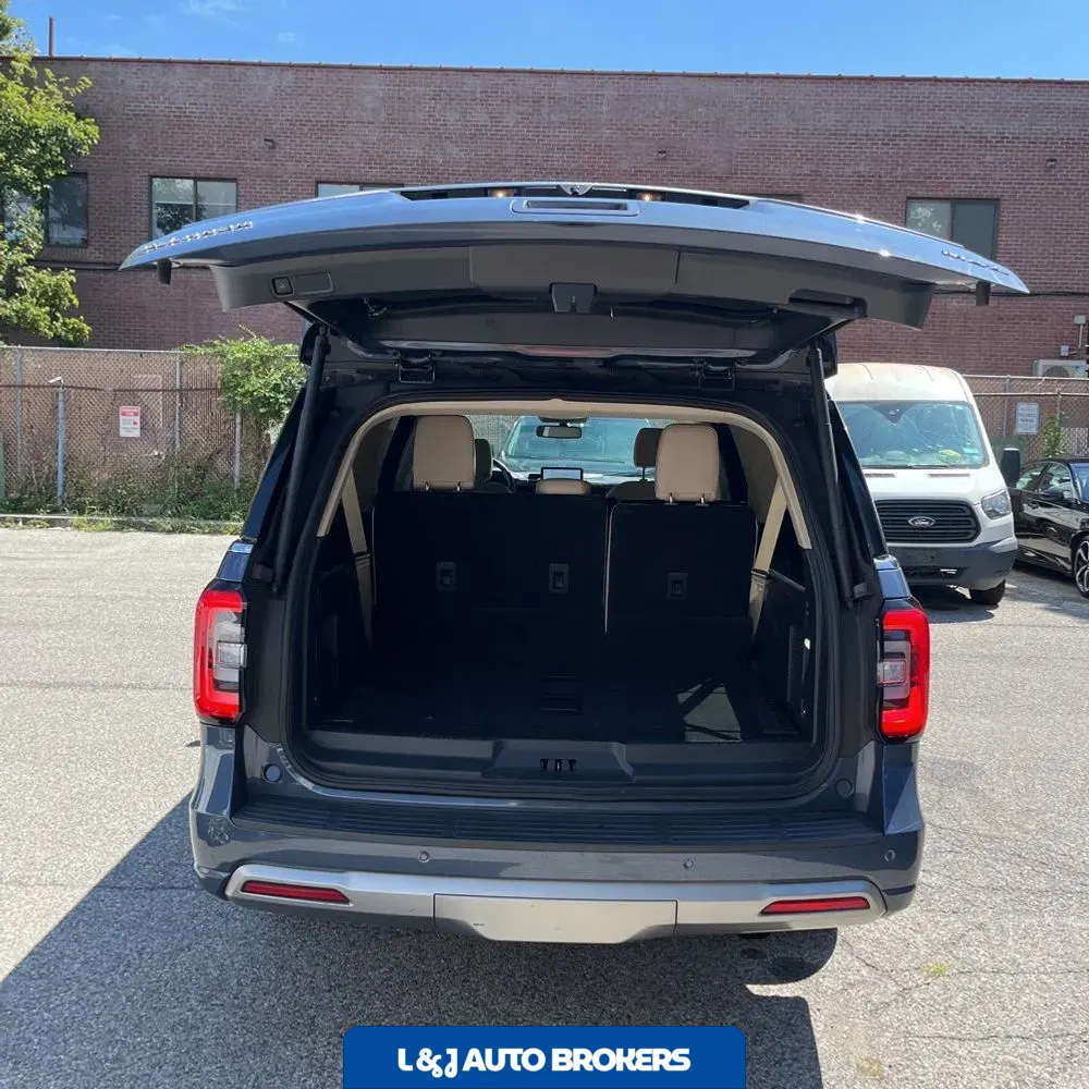 2022 Ford Expedition MAX Platinum