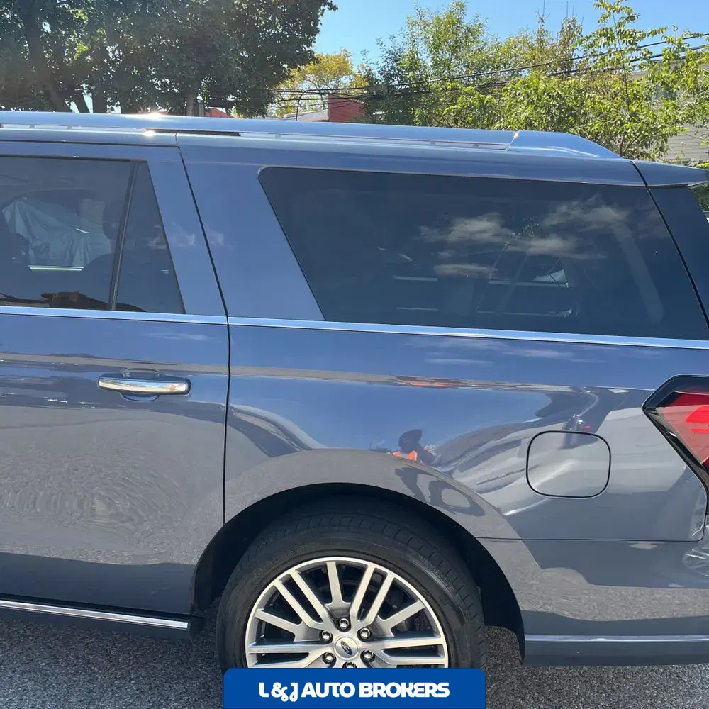 2022 Ford Expedition MAX Platinum