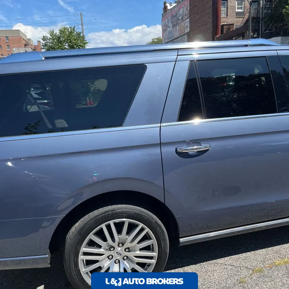 2022 Ford Expedition MAX Platinum