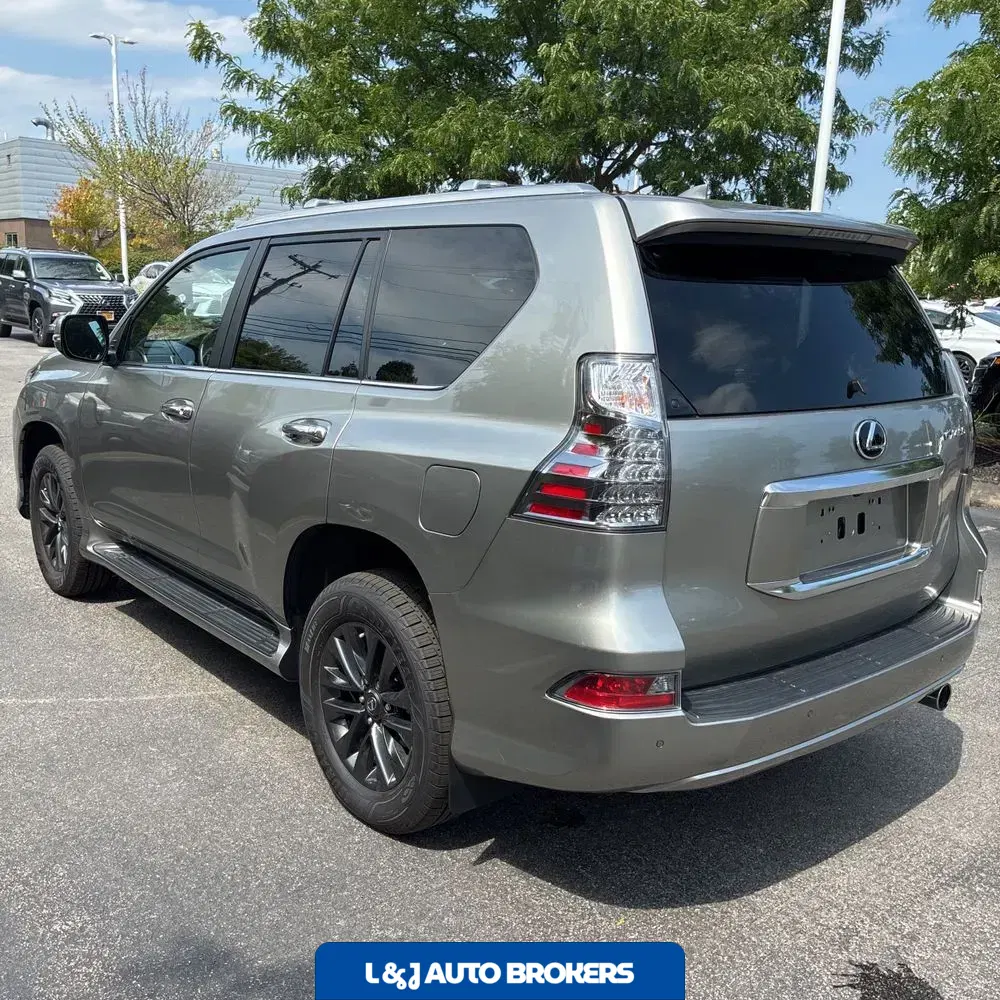 2023 Lexus GX 460 Base